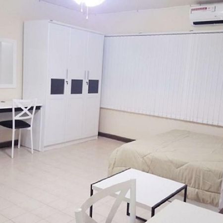 Condo C4 IMPACT Nonthaburi Esterno foto