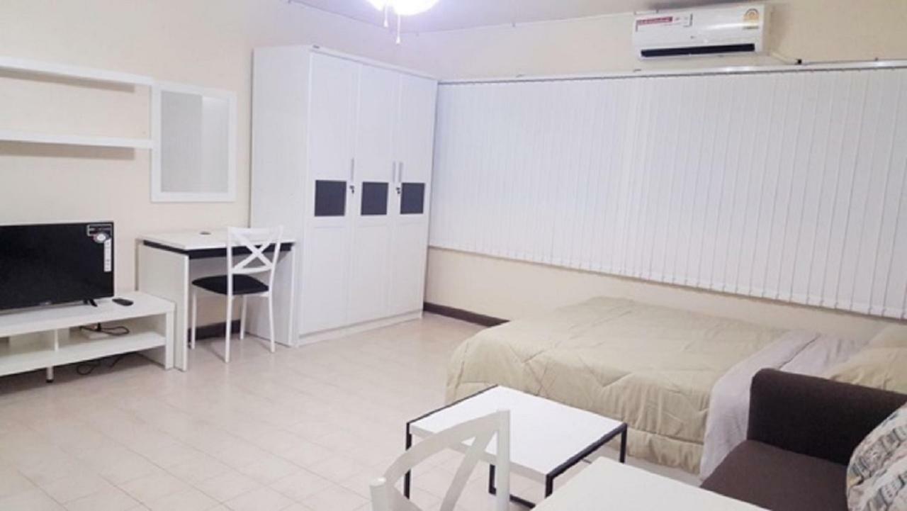 Condo C4 IMPACT Nonthaburi Esterno foto